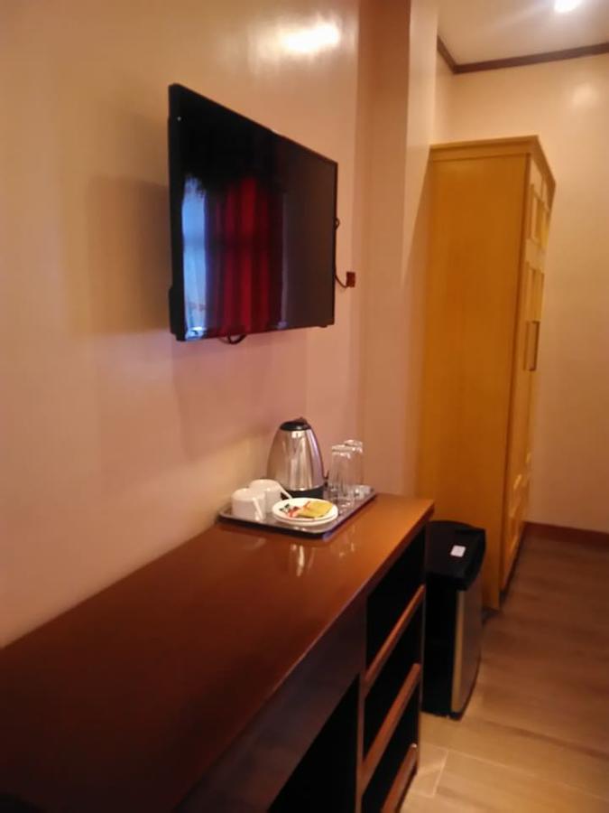 Royal Mansion Hotel Tabaco Экстерьер фото