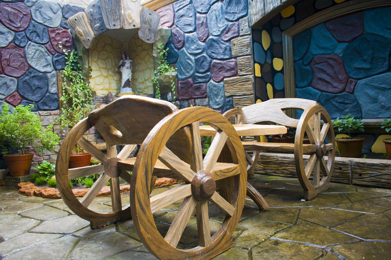 Royal Mansion Hotel Tabaco Экстерьер фото